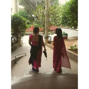 Meet your Posher, Laura